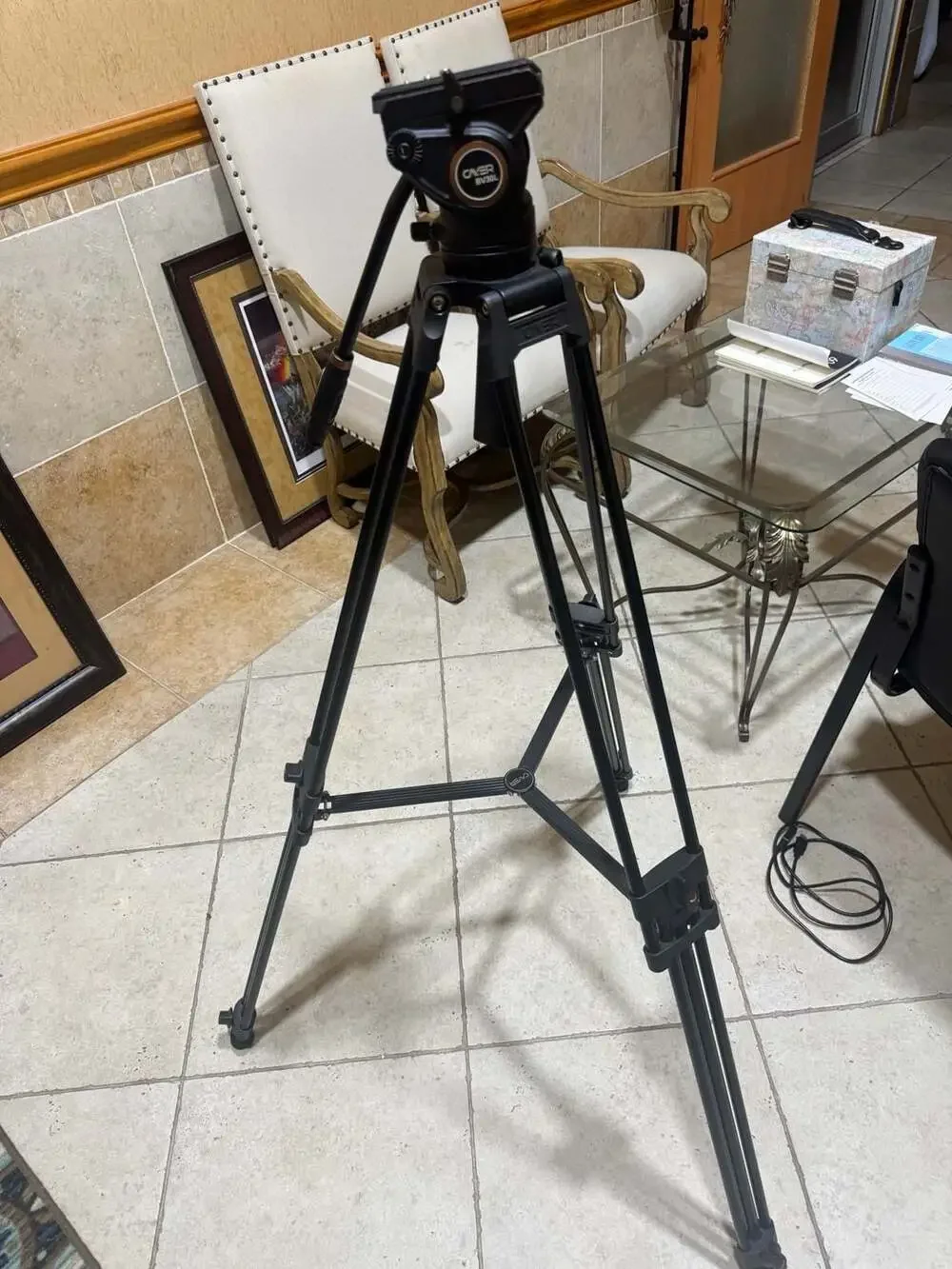 Cayer BV30L 72” Heavy Duty Aluminum Twin Tube Tripod Kit with K3 Fluid Head.
